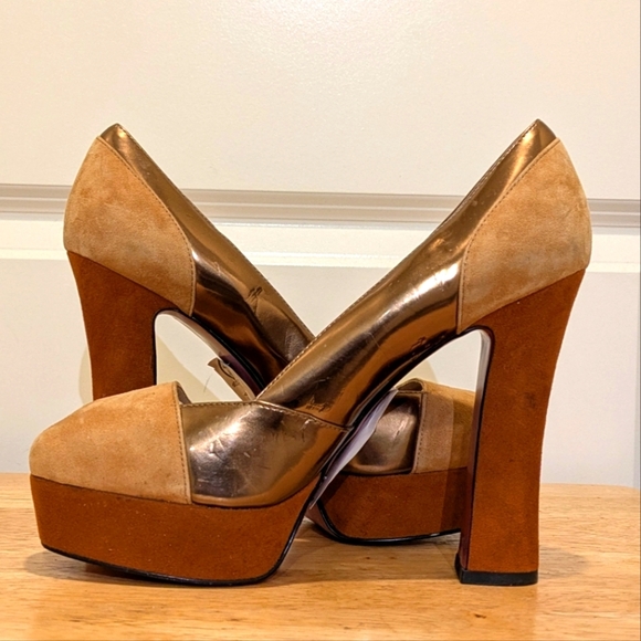 Paris Hilton 8 70s Inspired Suede Platform Pumps in Tan Gold Brown and Plum - Picture 7 of 12